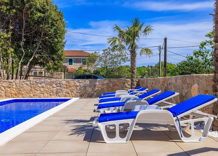 Appartement Pool Mit Salzektrolyse Unweit Der Heilschlamm Bucht Kras